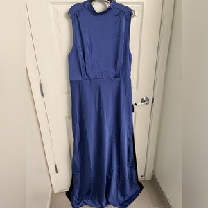 Full-length blue lulus gown